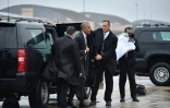 Le président américain Barack Obama arrive sur la base d'Air Force One dans le Maryland, le 29 septembre 2016, d'où il doit décoller pour assister aux obsèques de Shimon Peres à Jérrusalem