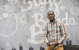 Live Mindanda, un des managers du Staff Benda Bilili, à N'Djili le 11 août 2021