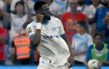 Le défenseur congolais de Marseille Chancel Mbemba célèbre son but inscrit lors du match de Ligue 1 contre Brest, à Marseille, le 26 août 2023