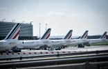 Des avions de la compagnie Air France sur le tarmac de l'aéroport de Roissy-Charles-de-Gaulle, au nord de Paris, le 24 avril 2018