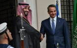 Le Premier ministre grec Kyriakos Mitsotakis et le prince héritier saoudien Mohammed ben Salmane à Athènes le 26 juillet 2022
