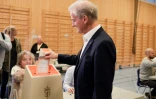 Le travailliste Jonas Gahr Store vote au législatives norvégiennes le 13 septembre 2021 à Oslo
