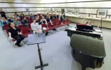 Des spectateurs regardent la petite Anglaise Alma Deutscher jouer du piano au Wiener Musikverein de Vienne, le 6 octobre 2016.
