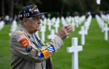 Le vétéran américain Frank De Vita au cimetière de Colleville-sur-Mer, le 4 juin 2019