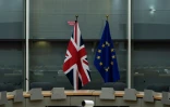 Les drapeaux britannique et européen côte à côte avant une réunion des négociateurs sur le Brexit à Bruxelles, le 20 septembre 2019.