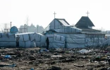 Des églises de fortune, lors du démantèlement de la partie sud de la "Jungle", le 14 mars 2016 à Calais (nord de la France)