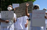 Manifestation de soignants de l'hôpital Casanova à Saint-Denis, le 20 mai 2020