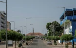 Une rue déserte à Bissau, le 26 novembre 2025 en Guinée-Bissau