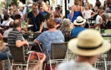 "Le festival de jazz, c?est un gros chiffre au niveau de l?année", confie à l'AFP Jean-Charles Da Silva - dit "Charly" -, l'un des patrons du Central Sport café, à Marciac, le 31 juillet 2018