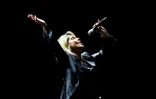 Olivia Newton-John lors de la 58e édition du Vina del Mar International Song Festival, au Chili, en février 2017
