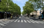 Le Boulevard Saint-Michel désert, le 20 avril 2020 à Paris, pendant le confinement en France
