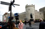 Les médias campent devant le château de Windsor au lendemain de l'annonce de la naissance du bébé royal, le 7 mai 2019