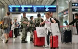Des policiers déployés à l'aéroport de Hong Kong, le 7 septembre 2019