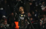 L'attaquant du Paris SG Bradley Barcola contre Chelsea le 11 mars 2026 à Paris
