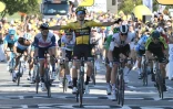 Le Belge Wout Van Aert (Jumbo), vainqueur de la 5e étape du Tour de France, entre Gap et Privas, le 2 août 2020