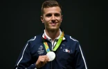 Le Français Jean Quiquampoix, médaillé d'argent en pistolet vitesse 25 m, aux JO de Rio, le 13 août 2016