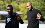 Les internationaux français Blaise Matuidi et Steven Nzonzi arrivent à Clairefontaine, le 8 octobre 2018