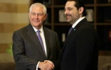 Le chef de la diplomatie américaine Rex Tillerson (D) avec le Premier ministre libanais Saad Hariri à Beyrouth le 15 février 2018