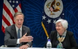 L'ambassadeur des Etats-Unis en Chine, Nicholas Burns (à gauche), avec la secrétaire au Trésor, Janet Yellen, lors d'une table ronde à Pékin, le 8 juillet 2023