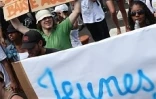 Jeudi 12 Février 2009

Manifestation des étudiants et des enseignants devant le rectorat
