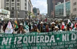 Des membres de syndicats manifestent contre les politiques économiques du gouvernement et la pénurie de dollars américains dans le pays, le 17 juin 2024 à La Paz, en Bolivie