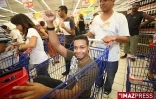 Les étudiants à Carrefour