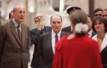 Valéry Giscard d'Estaing, François Mitterrand, Françoise Cachin et Anne Pingeot (de dos) le 1er décmebre 1986 lors de l'inauguration du musée d'Orsay à Paris