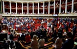 Les députés observent une minute de silence à l'Assemblée nationale après l'attaque d'Annecy, le 8 juin 2023