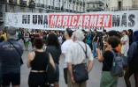 Des manifestants  protestent à Madrid contre l'expulsion d'une femme de 87 ans du logement où elle habitait depuis toujours, le 27 septembre 2026 

les expulsions de logements après c, le 27 septembre 2026