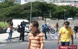 Les étudiants ont bloqué un rond-point du boulevard Sud dans une ambiance bon enfant, occasionnant néanmoins une grande gêne pour la circulation