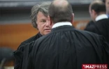 Mardi 24 Février 2009

La cour d'Assises a annulé pour vice de forme toute la procédure qui avait conduit à la mise en examen des 4 hommes pour assassinat dans l'affaire de la tuerie de Fenoarivo près d'Antana