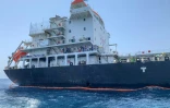 Photo du tanker japonais Kokuka Courageous, prise lors d'un tour organisé par la Marine américaine (NAVCENT) le 19 juin 2019