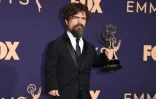 L'acteur américain Peter Dinklage et son Emmy Award du meilleur second rôle pour "Game of Thrones"