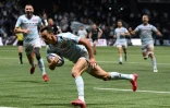 Juan Imhoff file marquer l'essai de la victoire du Racing 92 sur les Saracens en demi-finale de la Coupe d'Europe de rugby le 26 septembre 2020 à Nanterre