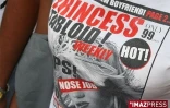 Mardi 10 mars 2009  : Colère ou humour, les t-shirts reflètent l'humeur des manifestants