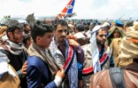 Des prisonniers Houthis arrivent à Sanaa après leur libération dans le cadre d'un échange avec le gouvernement internationalement reconnu du Yémen le 14 avril 2023