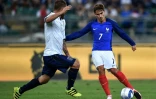 Daniele De Rossi et Antoine Griezmann lors du match amical