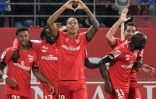 L'attaquant vénézuélien de Dijon Jhonder Cadiz (c) vient de marquer contre le PSG, le 1er novembre 2019