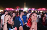 Déception des supporters français à l'issue de la finale de l'Euro-2016, le 10 juillet 2016 sur la fan zone à Marseille 