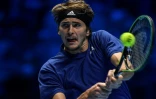 Le Russe Alexander Zverev, lors de sa victoire (6-2, 6-4) face au Polonais Hubert Hurkacz, synonyme de qualification pour les demi-finales des Masters ATP, le 18 novembre à Turin