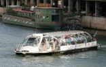 Un "Batobus" sur la Seine à Paris le 29 juillet 2015