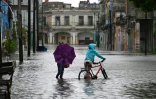 Inondations à La Havane pendant le passage de la tempête tropicale Idalia, le 29 août 2023 à Cuba