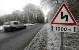 Une route verglacée le 1er janvier 2017 près de Reims