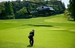L'hélicoptère Marine One du président Donald Trump se pose sur le terrain de golf Mobara à Chiba, le 26 mai 2019