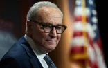 Le chef de la minorité démocrate au Sénat, Chuck Schumer lors d'une conférence de presse à Washington le 30 septembre 2025 