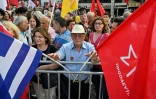 Des partisans de l'ex-Premier ministre grec et chef du parti Syriza, Alexis Tsipras, assistent à un rassemblement de campagne à Athènes, le 22 juin 2023