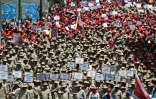 Des membres d'une milice dans une manifestation pro-Maduro le 6 avril 2019 à Caracas
