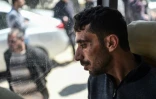 Un homme parmi les blessés de Khan Cheikhoun transportés vers l'hôpital turc d'Hatay, le 7 avril 2017