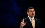 Le nationaliste George Simion, candidat à la présidentielle en Roumanie, le 8 mai 2025 à Bucarest