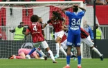 La joie du milieu de terrain niçois Khephren Thuram (c), après avoir marqué dans le temps additionnel le but de la victoire, 1-0 face à Troyes, lors de la 34e journée de Ligue 1, le 24 avril 2022 à l'Allianz Riviera